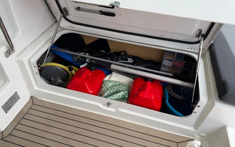 slider 87 Lagoon 450 Sport Top
