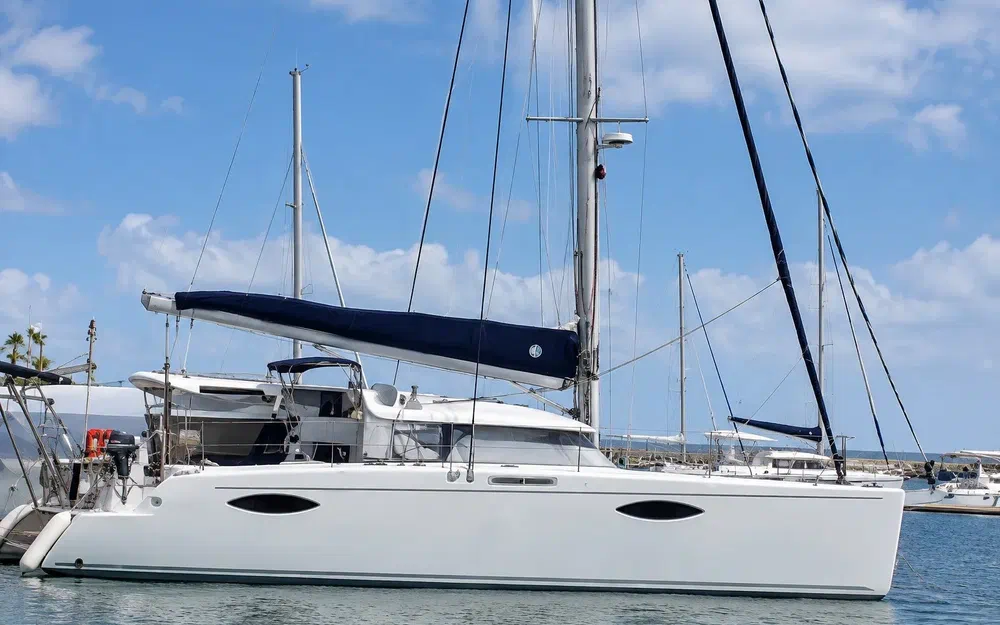 slider 0 Fountaine Pajot Orana 44
