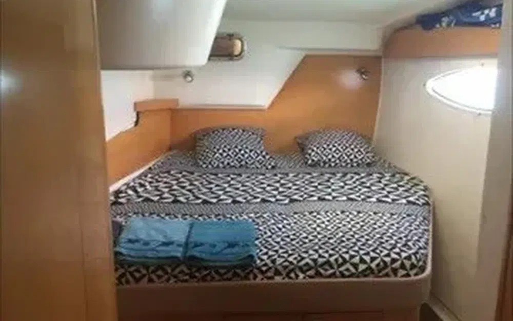 slider 9 Fountaine Pajot Orana 44
