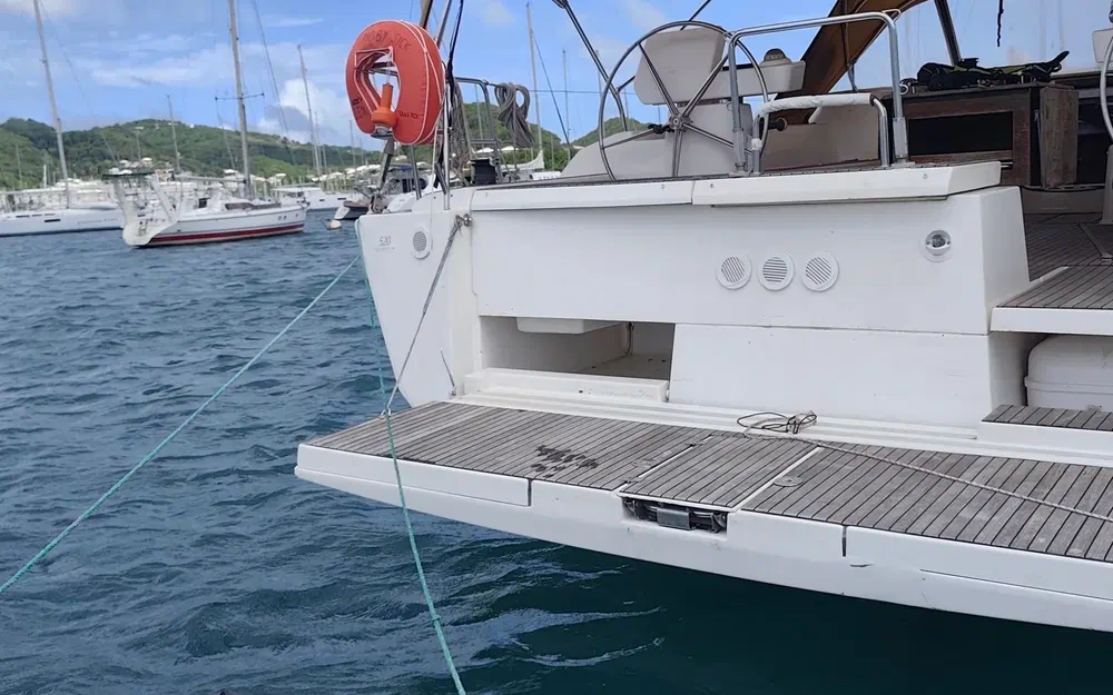 slider 11 Dufour 520 Grand Large