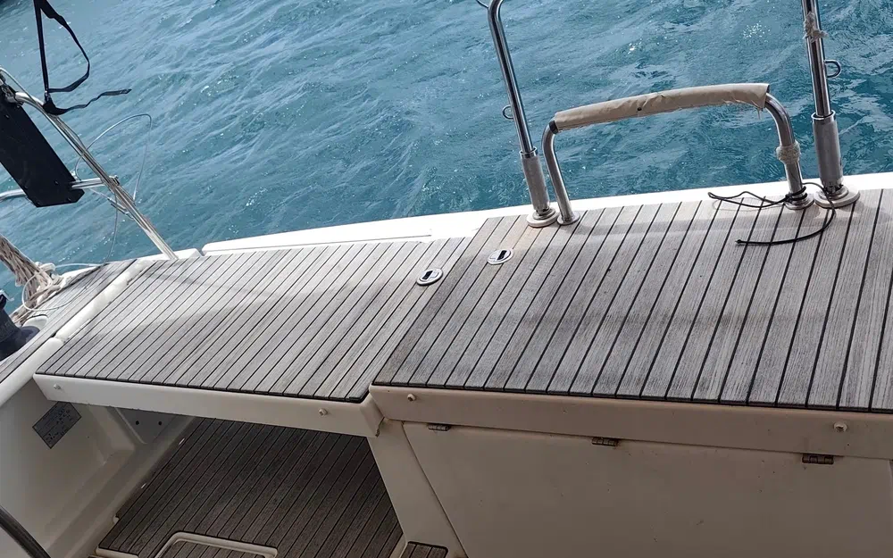 slider 12 Dufour 520 Grand Large