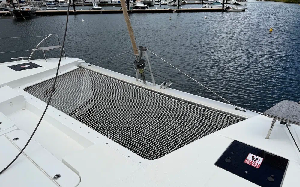 slider 17 Fountaine Pajot Astrea 42