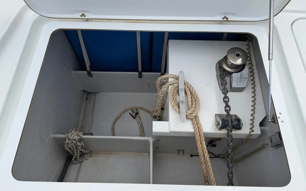 slider 20 Fountaine Pajot Astrea 42