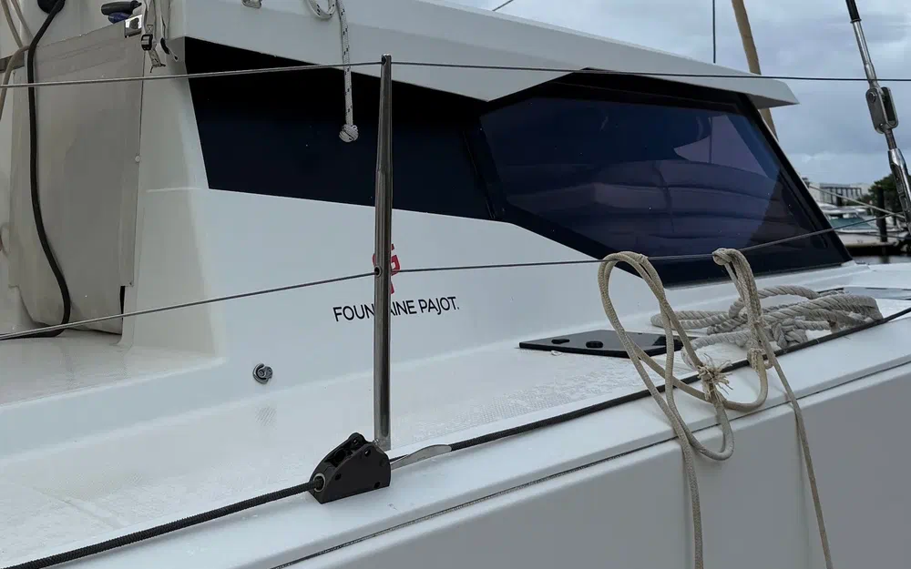slider 3 Fountaine Pajot Astrea 42