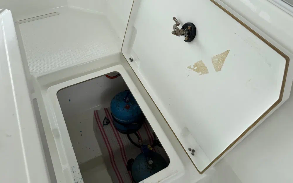 slider 59 Fountaine Pajot Astrea 42