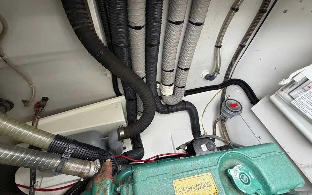 slider 66 Fountaine Pajot Astrea 42