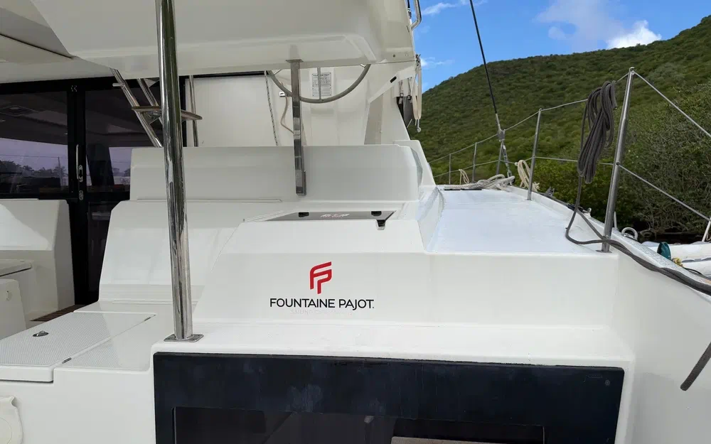 slider 7 Fountaine Pajot Astrea 42