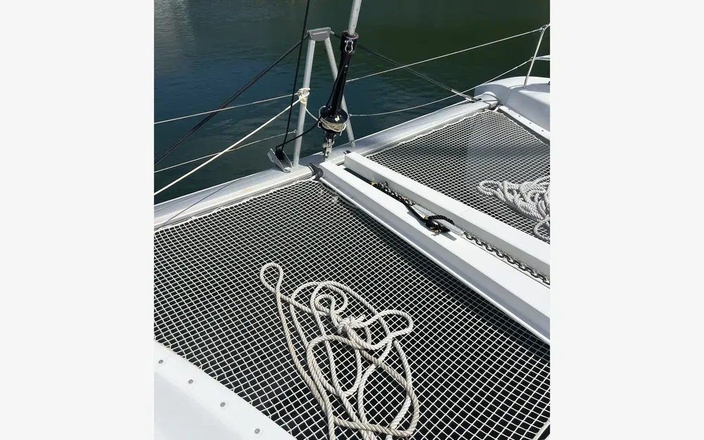 slider 11 Lagoon 46