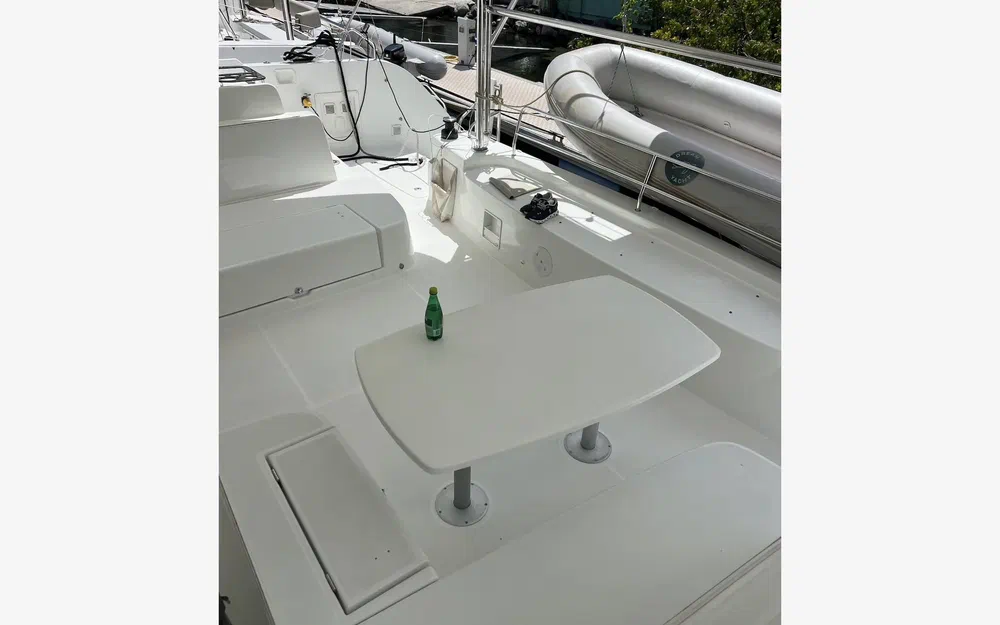 slider 23 Lagoon 46
