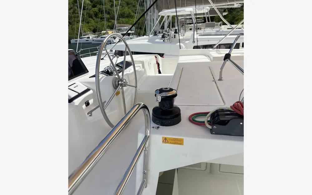 slider 8 Lagoon 46