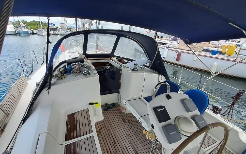 slider 9 Jeanneau Sun Odyssey 37