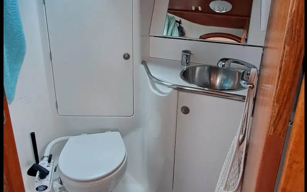 slider 17 Jeanneau Sun Odyssey 37