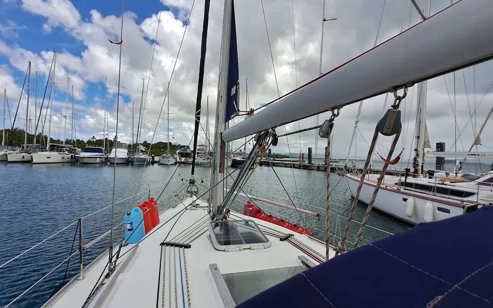 slider 6 Jeanneau Sun Odyssey 37