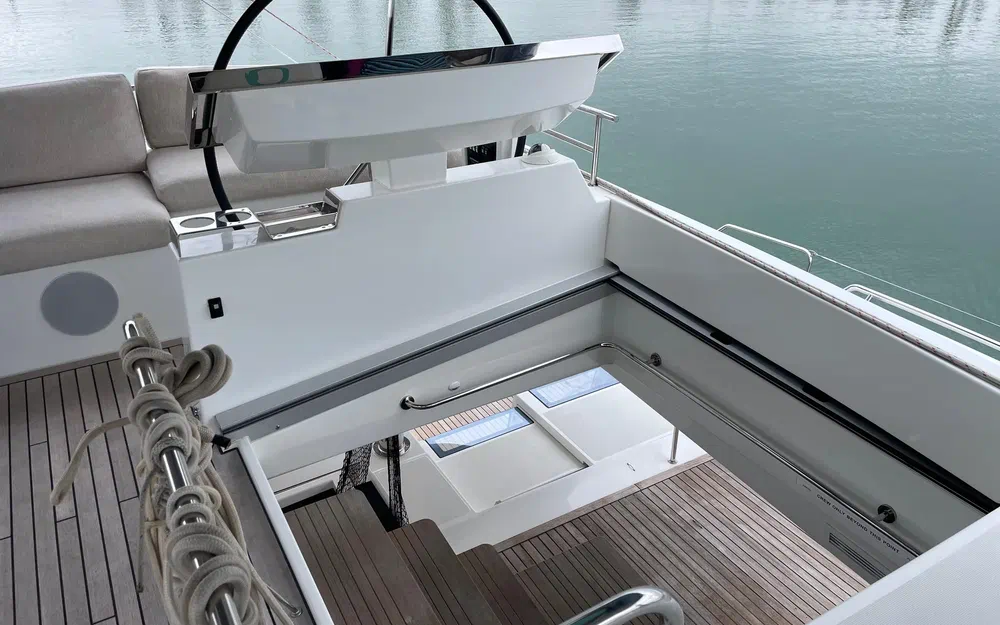 slider 12 Lagoon 620