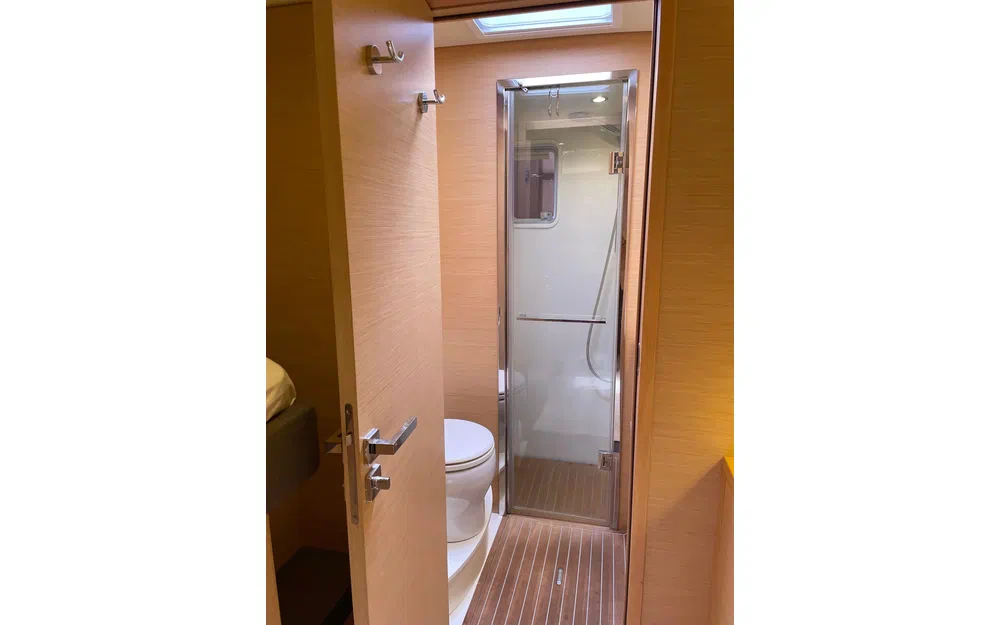 slider 35 Lagoon 620