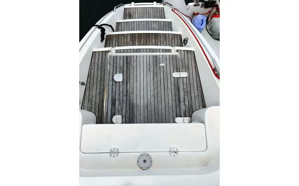 slider 10 Lagoon 570