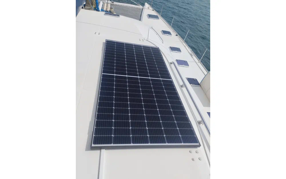 slider 12 Lagoon 570