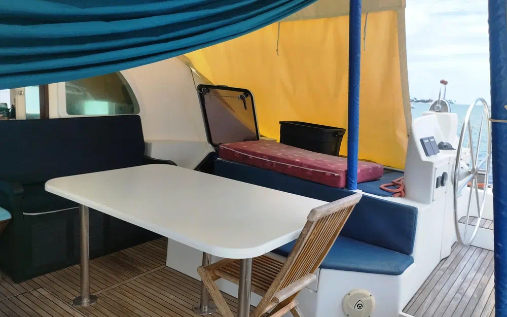 slider 20 Lagoon 570