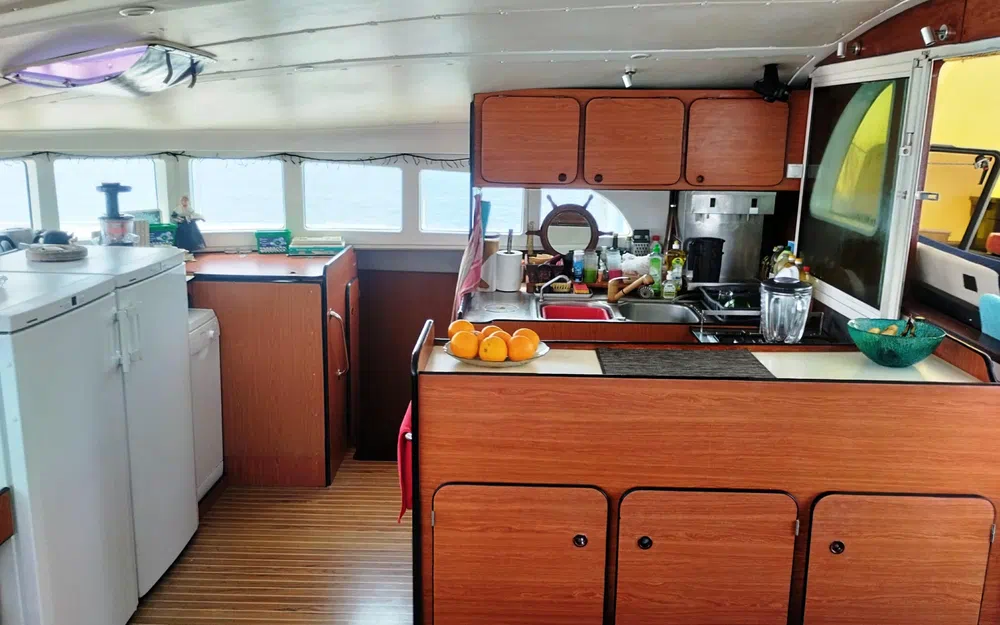 slider 35 Lagoon 570