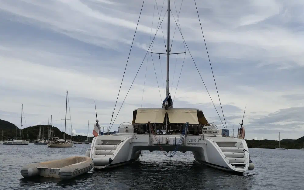 slider 6 Lagoon 570