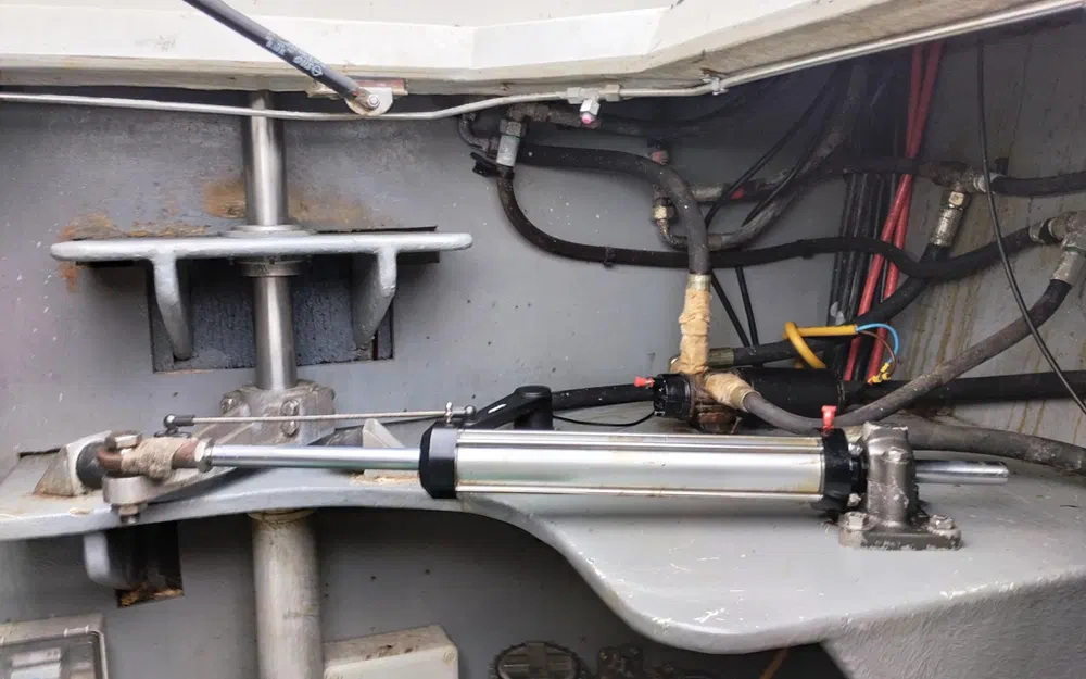 slider 73 Lagoon 570