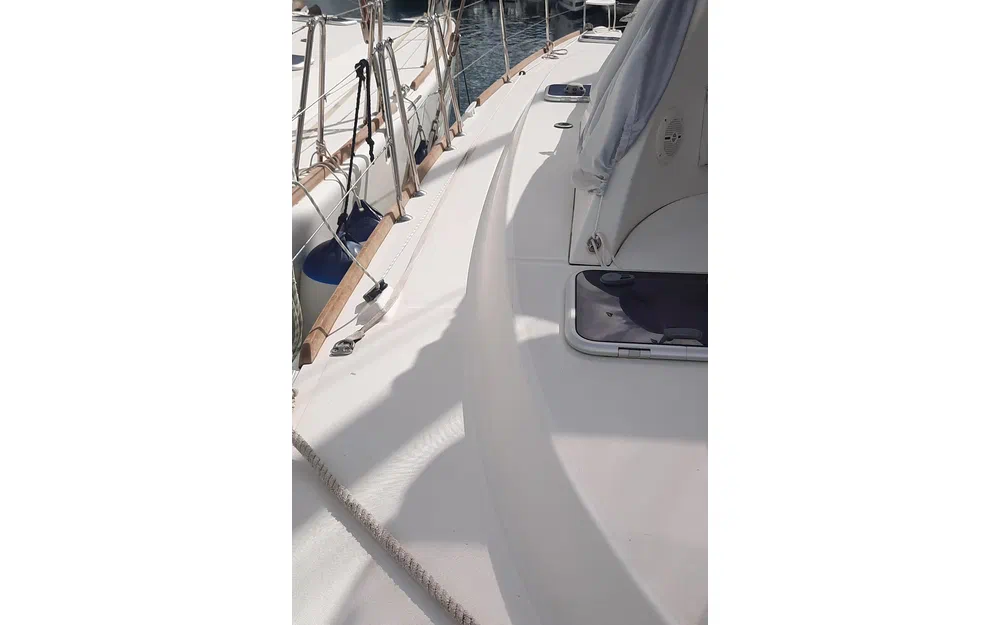 slider 1 Lagoon 380