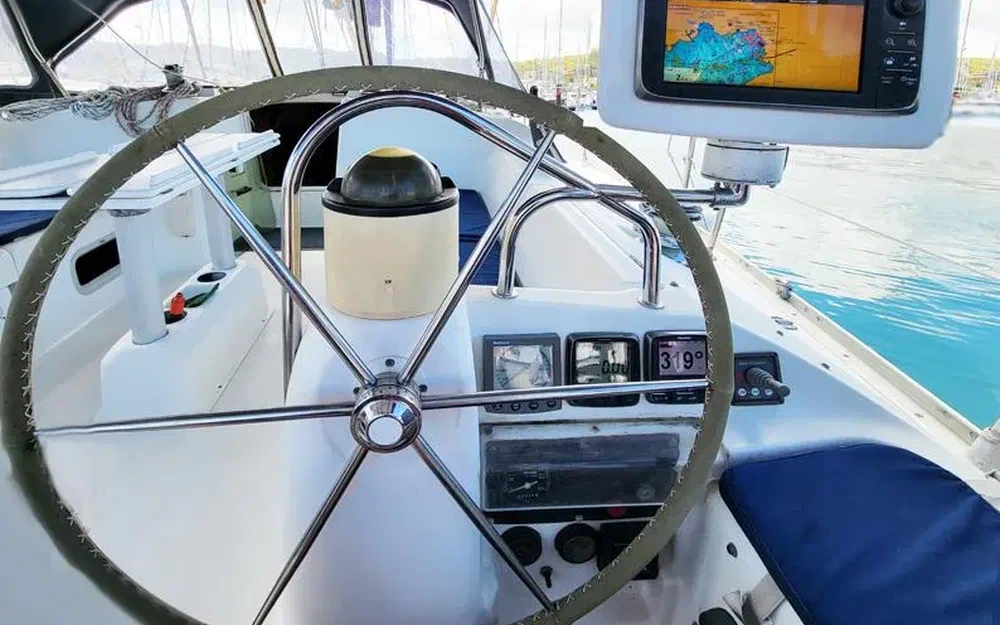 slider 10 Jeanneau Sun Odyssey 40