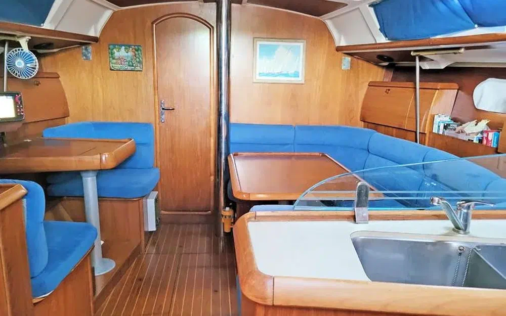 slider 17 Jeanneau Sun Odyssey 40