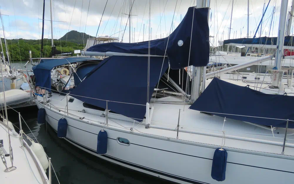slider 6 Jeanneau Sun Odyssey 40
