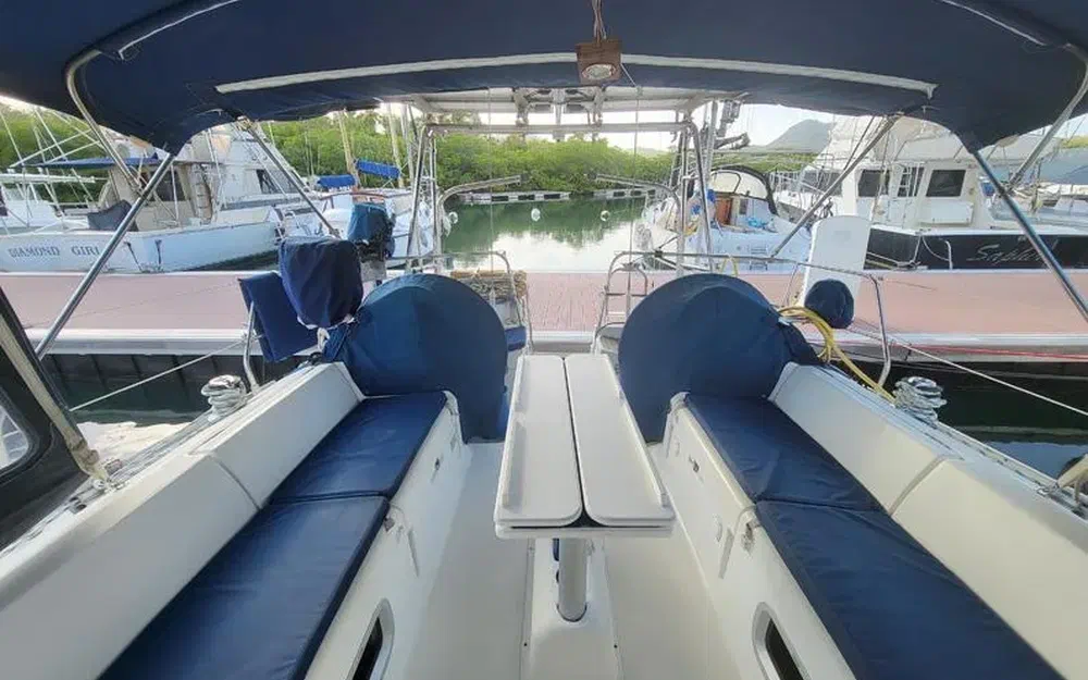 slider 8 Jeanneau Sun Odyssey 40