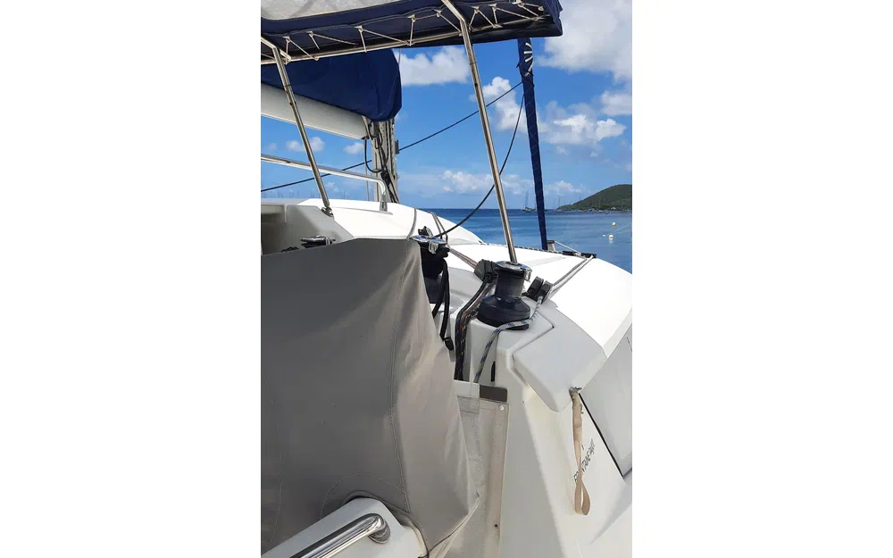 slider 14 Fountaine Pajot Saba 50