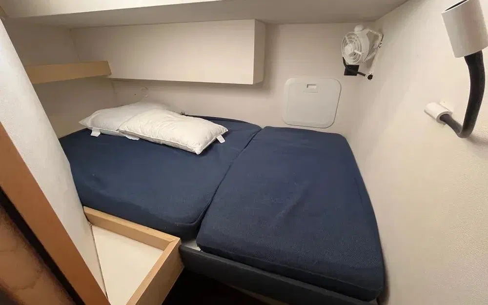 slider 32 Fountaine Pajot Saba 50