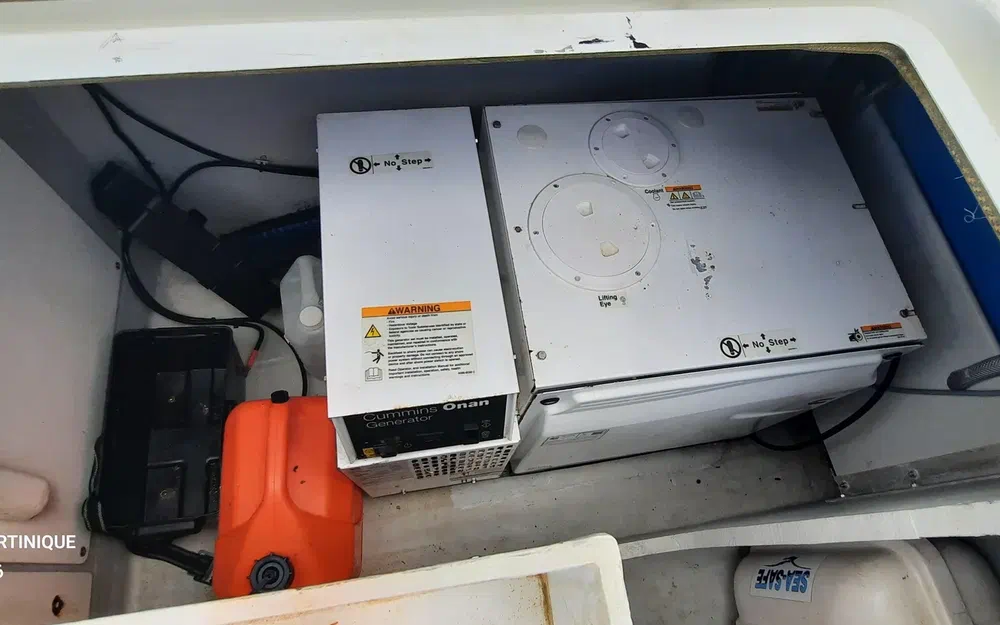 slider 36 Fountaine Pajot Saba 50