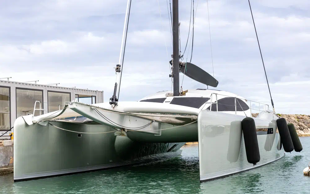 slider 22 Tag Yachting Tag 60