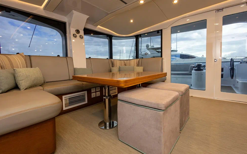 slider 34 Tag Yachting Tag 60