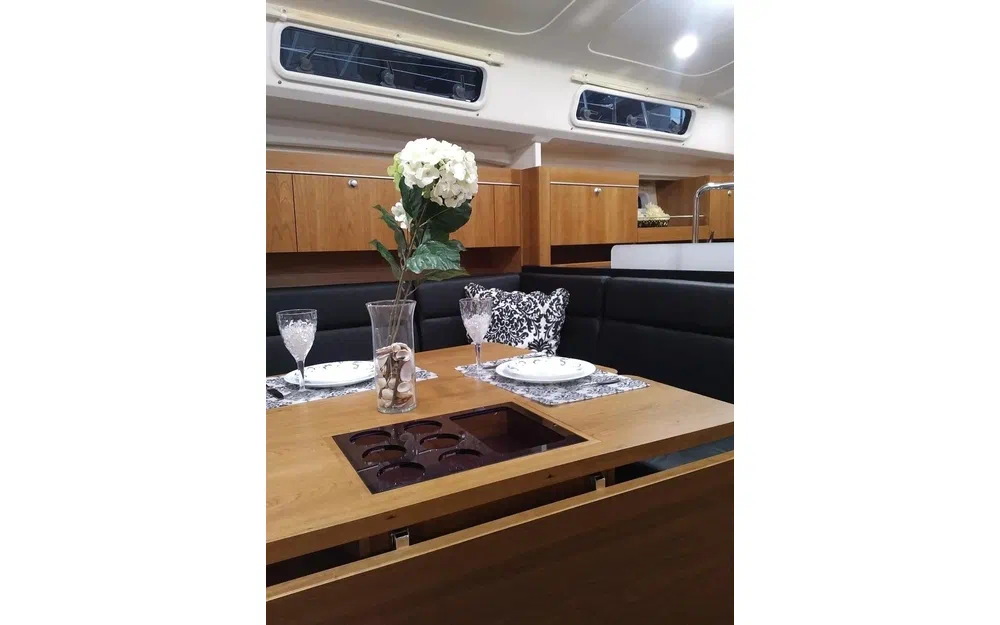 slider 13 Hanse 415