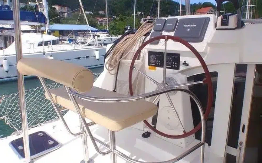 slider 2 Lagoon 380 S2