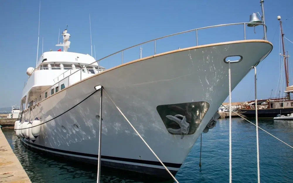 slider 0 Benetti 33