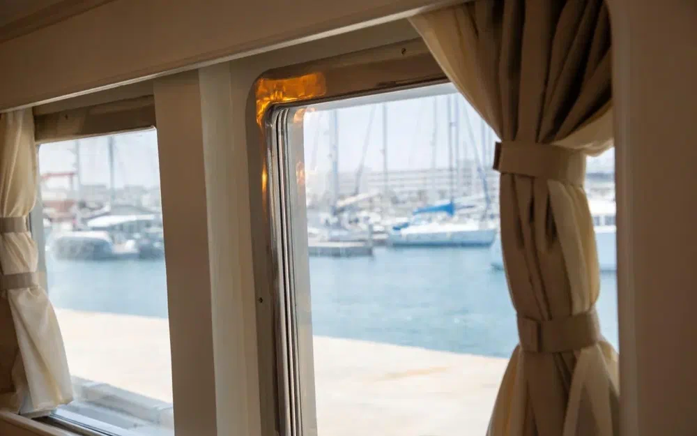slider 113 Benetti 33
