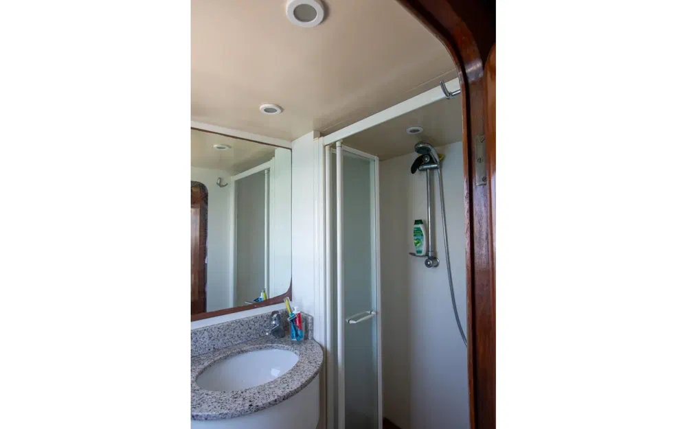 slider 120 Benetti 33