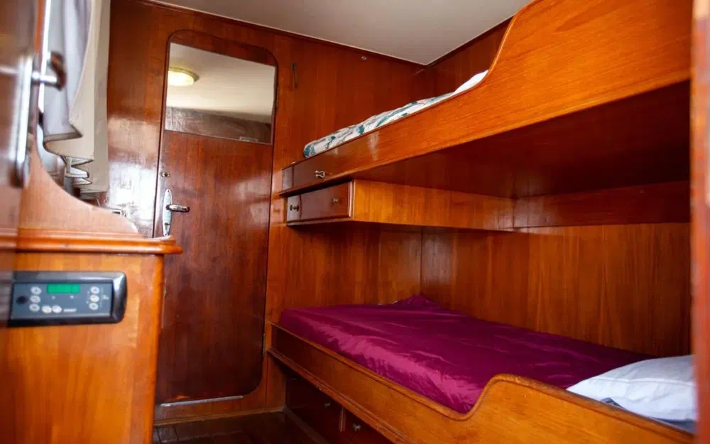 slider 121 Benetti 33