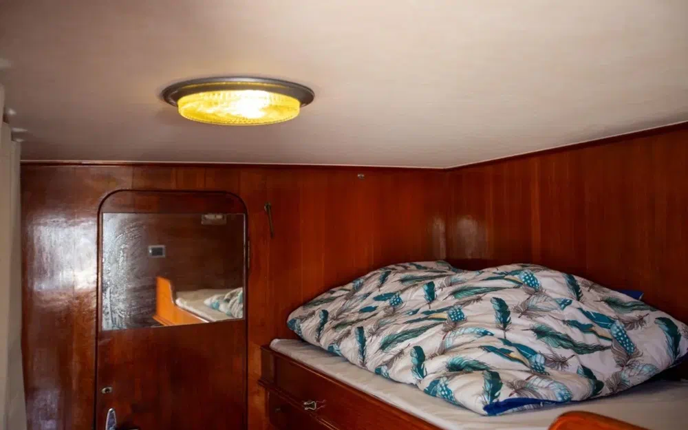 slider 122 Benetti 33