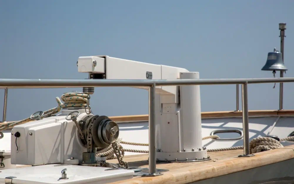 slider 12 Benetti 33