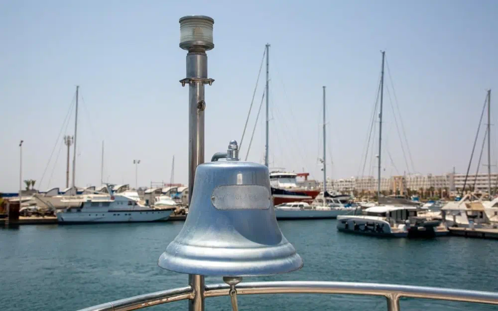 slider 13 Benetti 33