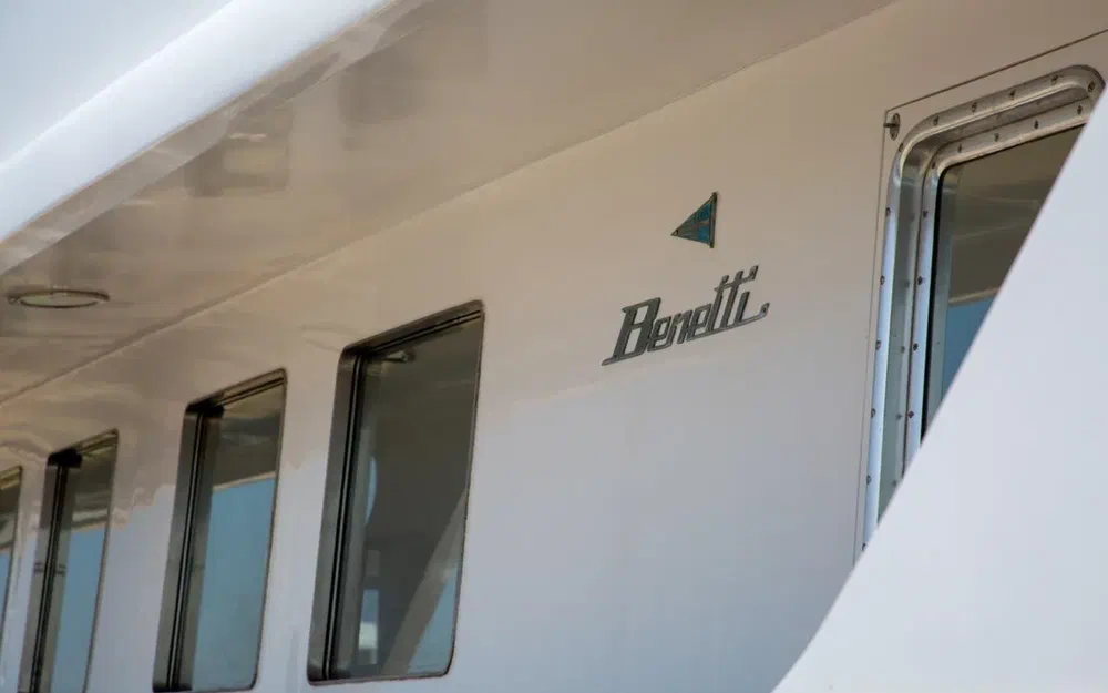 slider 21 Benetti 33
