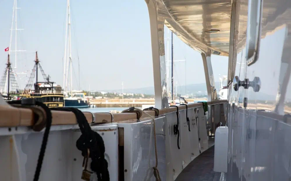 slider 26 Benetti 33