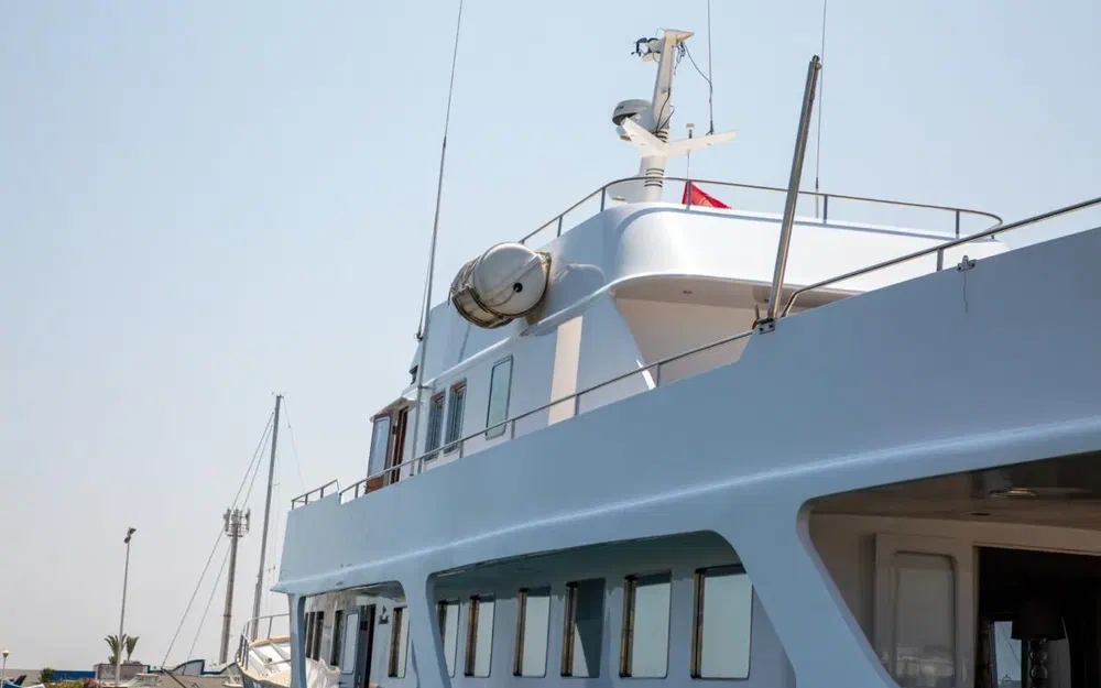 slider 29 Benetti 33