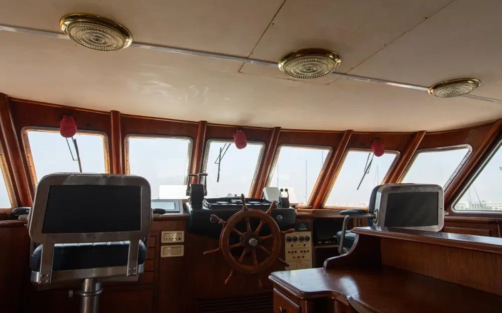 slider 48 Benetti 33