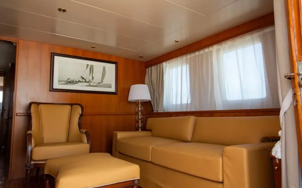 slider 62 Benetti 33
