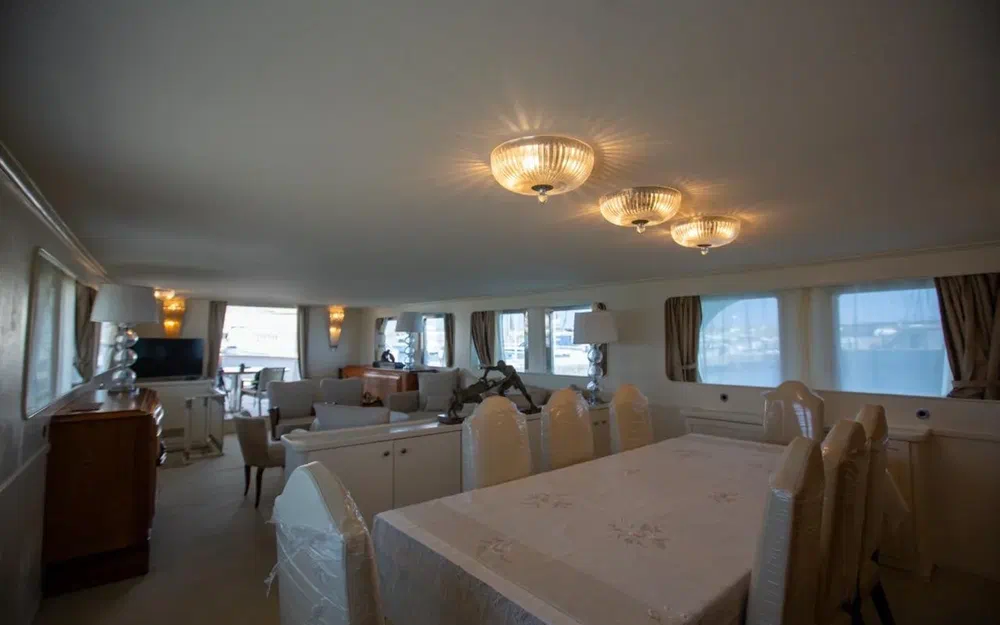 slider 75 Benetti 33